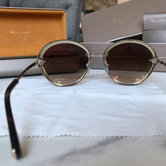 Authentic Bvlgari Sunglasses - Picture 8 of 10